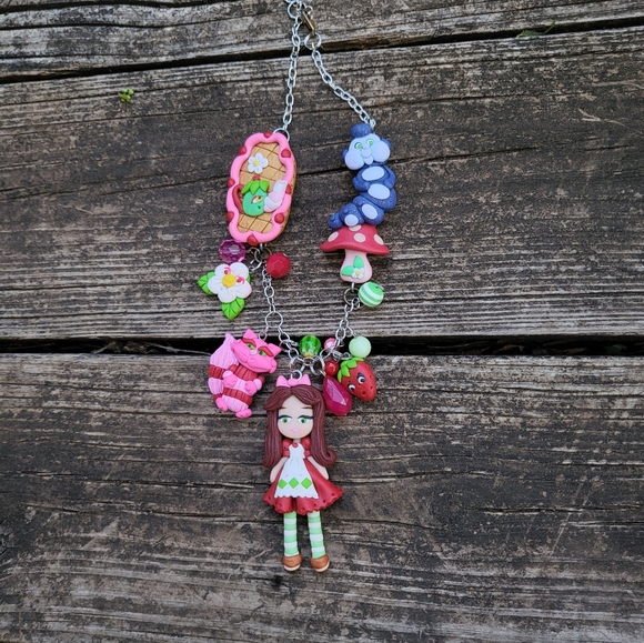 🍓🐛Strawberry 🍓🍄Alice in Wonderland 🌺🌼Necklace - Picture 8 of 8